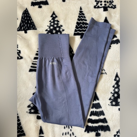 AYBL Balance V2 Seamless Leggings in Steel Blue-Size XS - Picture 3 of 4